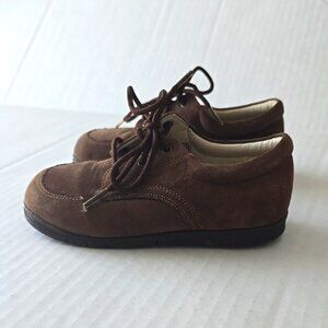 Jumping Jacks Brown Dress Shoes with Lace-Up Design and Rounded Toe